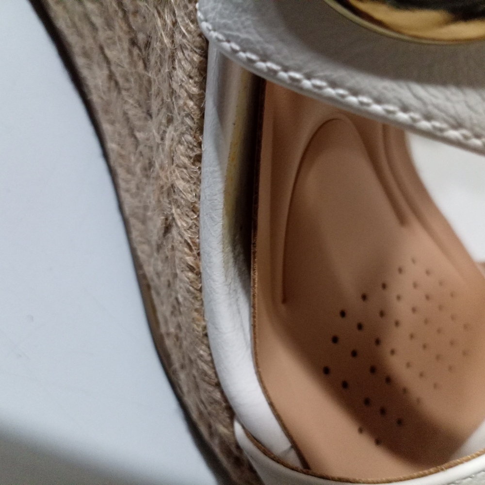 Stylish White Wedge Sandals - Picture 8 of 8